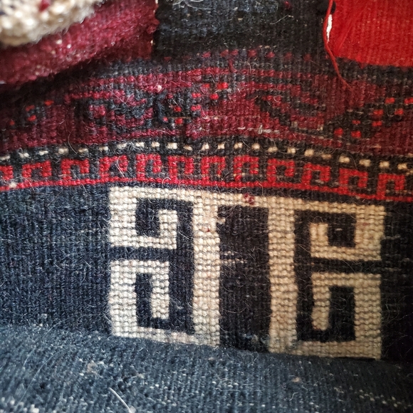 Indigenous Vintage Red and Black Carpet Women's Shoulder Bag - Picture 10 of 11